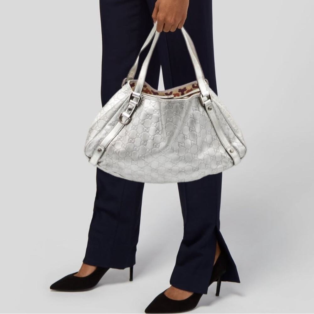 Gucci GG Signature Medium Abbey Silver Shoulder Bag - Picture 6 of 6